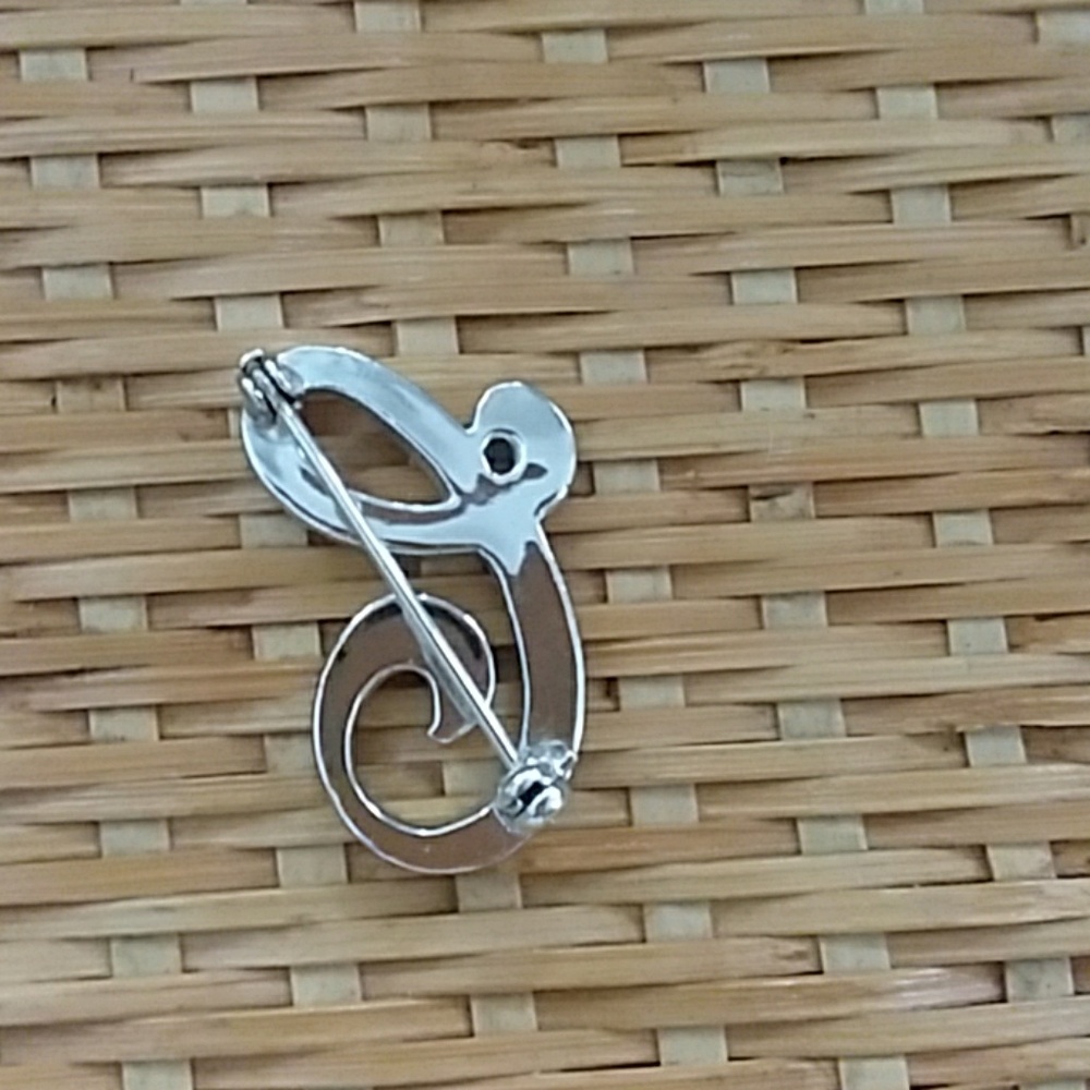 Initial Pin. C for cute! - Picture 3 of 3